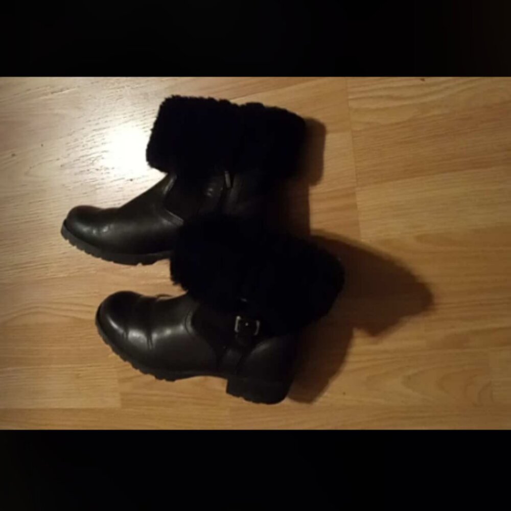 UGG Black Bellevue Fur Shearling Fold Over Boots US Sz 7